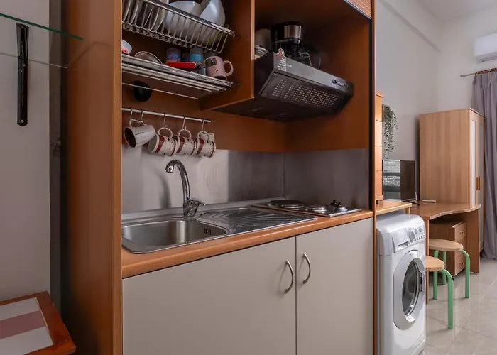 Apartment Kosmos Service Beautiful 1 *