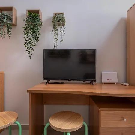 Kosmos Service Beautiful 1 テッサロニキ